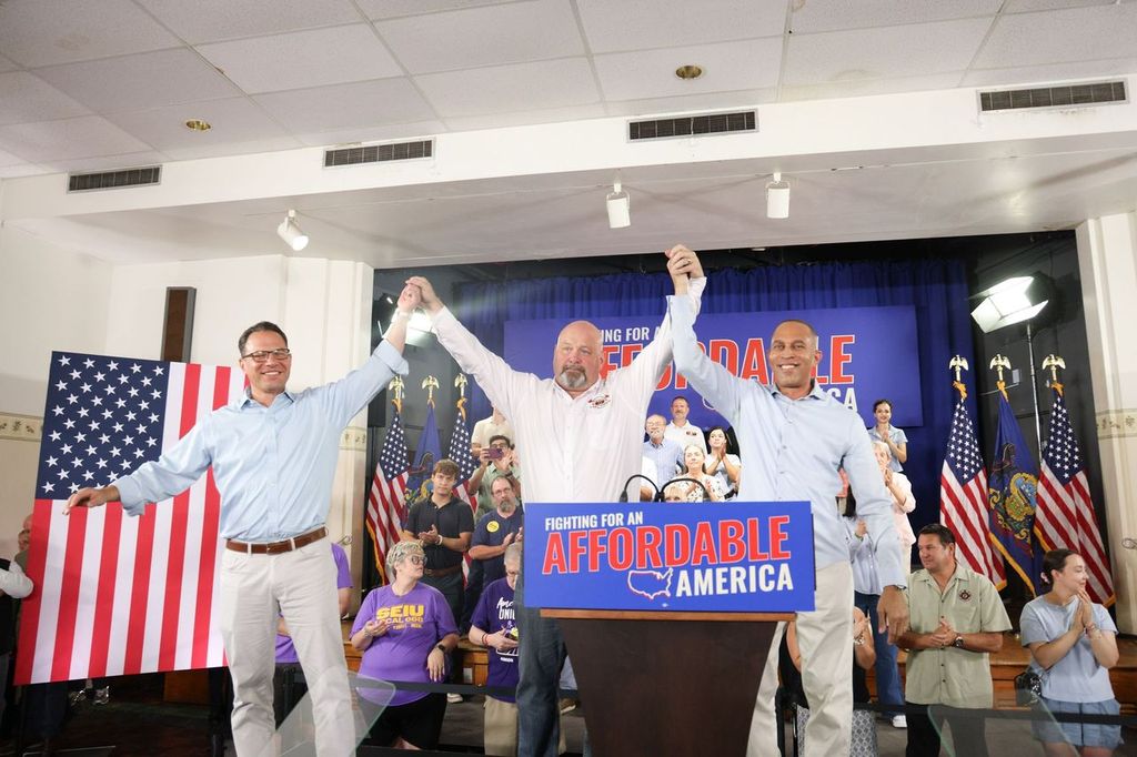 Hakeem Jeffries, Bob Brooks, Josh Shapiro